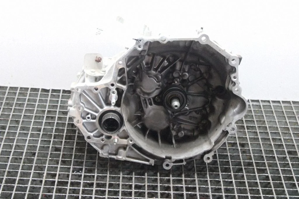 Manual 6 speed gearbox 1MD1JWS