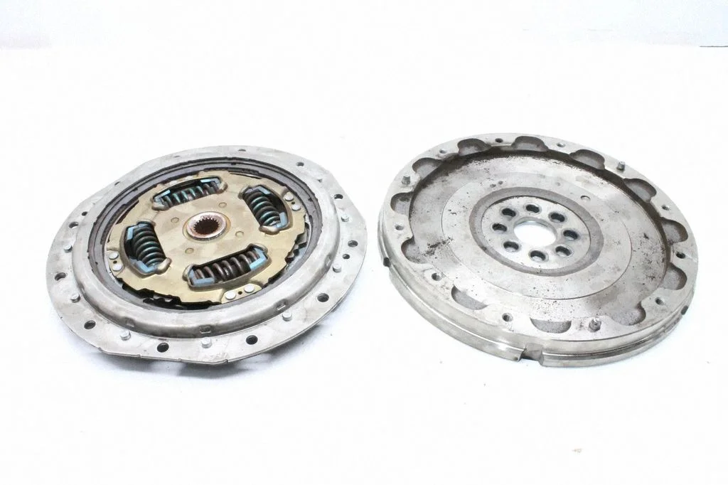 Clutch set kit – Lexus IS III XE30 (2013-2020)