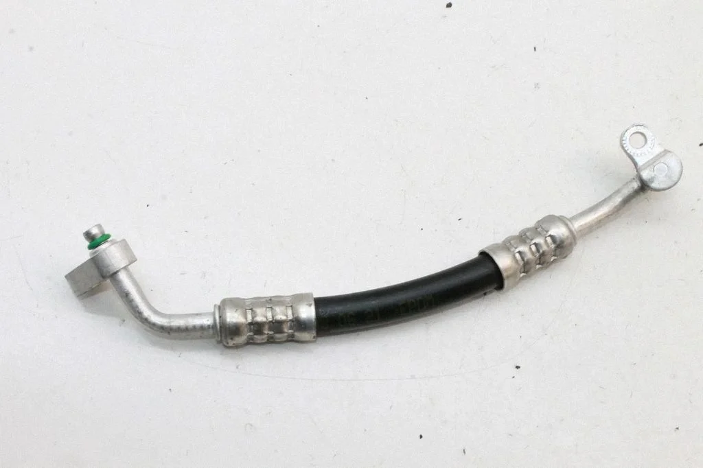 Air conditioning (A/C) pipe/hose
