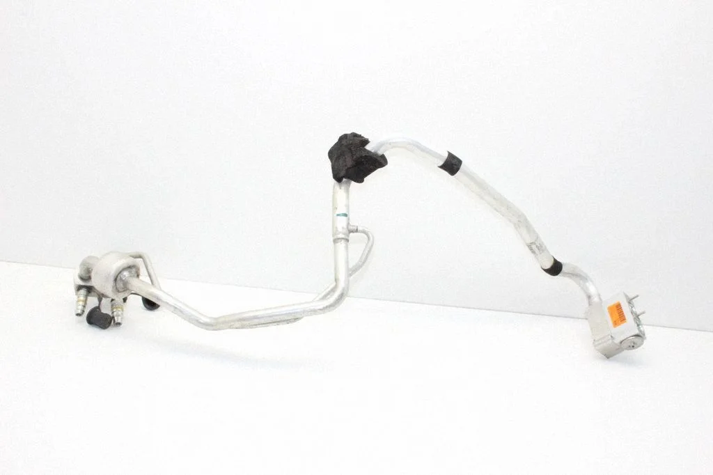 Air conditioning (A/C) pipe/hose 31694236