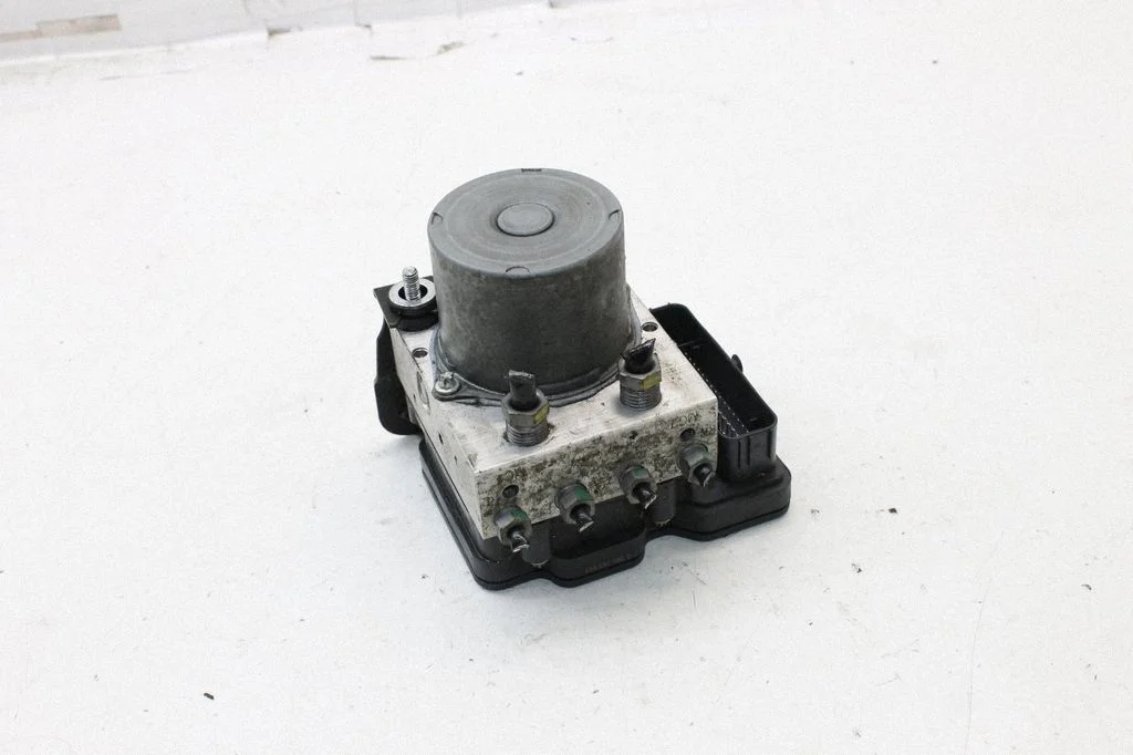 ABS block – Jaguar XE (2015-)