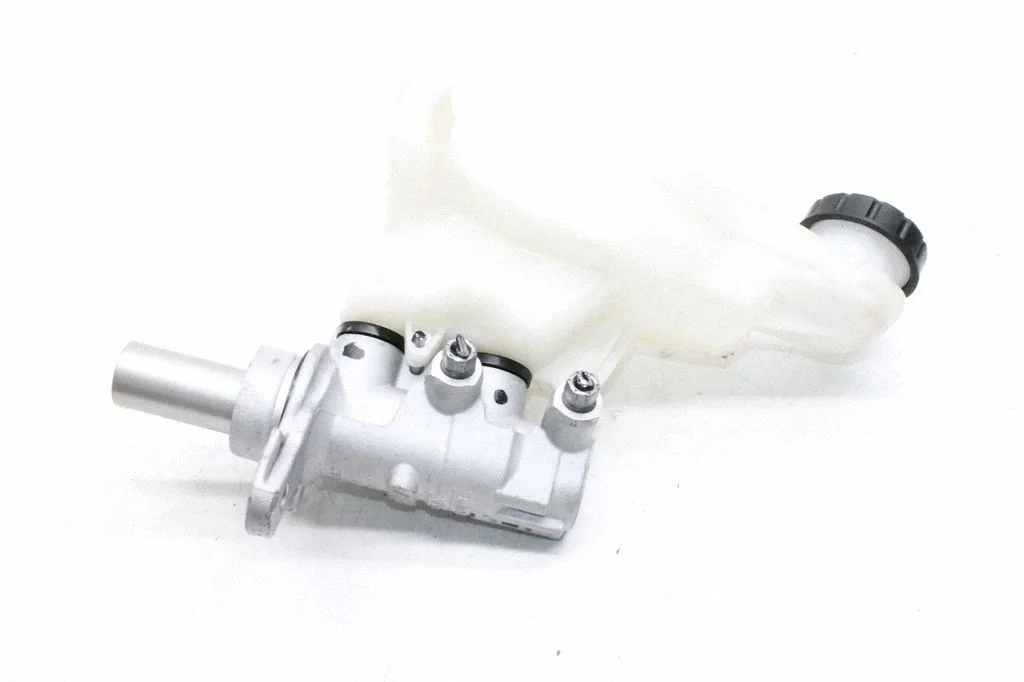 Master brake cylinder
