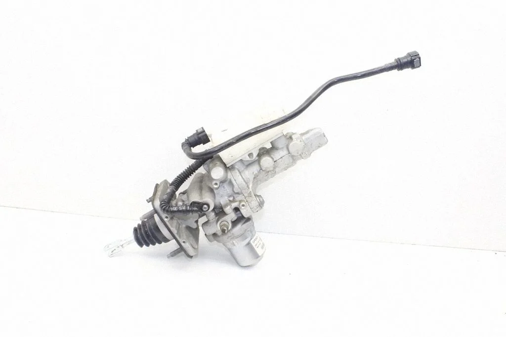 Master brake cylinder 460113063R
