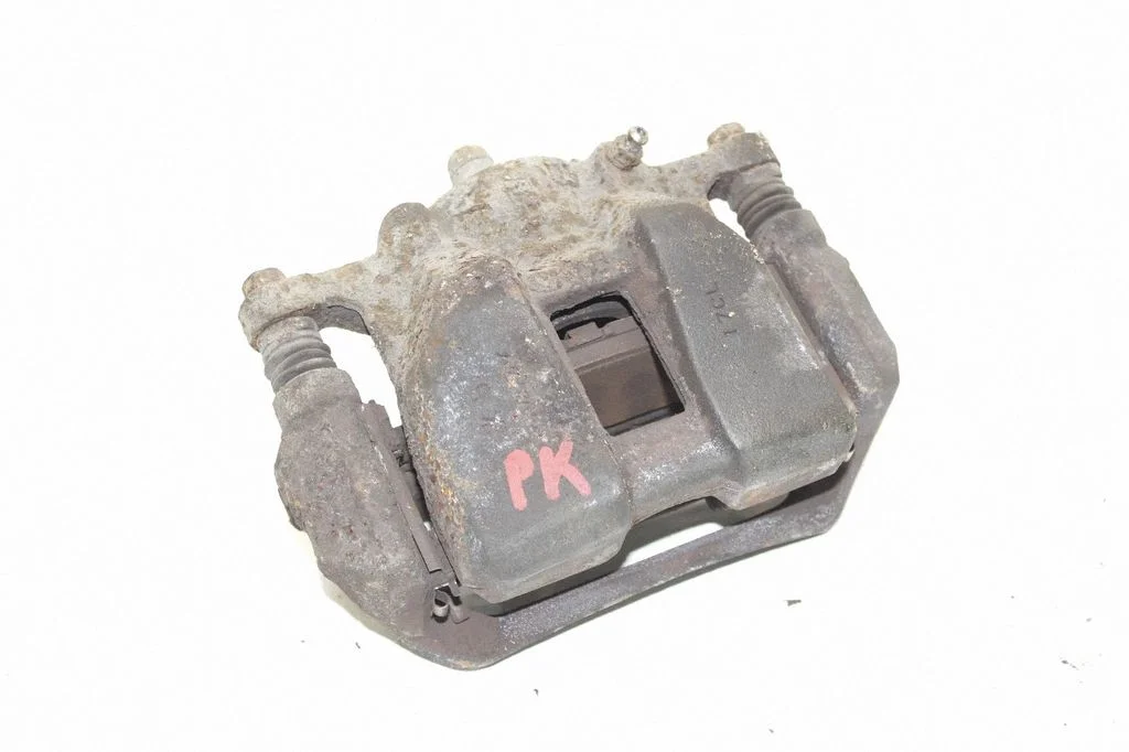 Front brake caliper – left