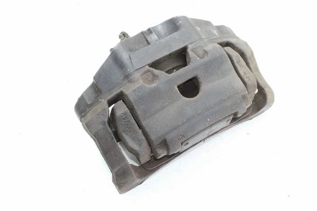 Front brake caliper – left