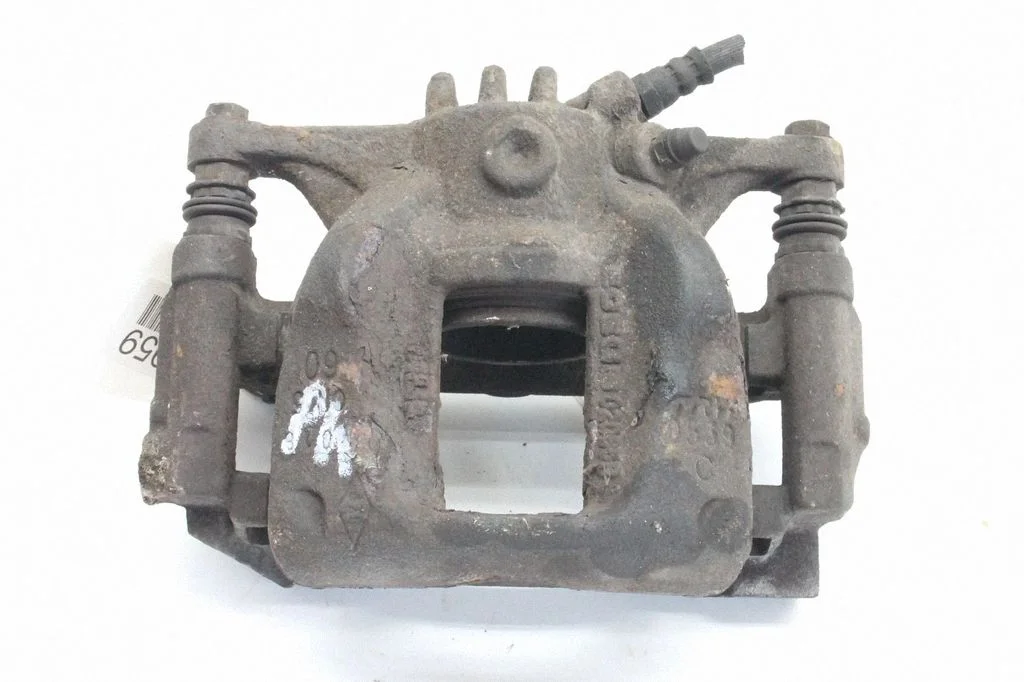 Front brake caliper – left