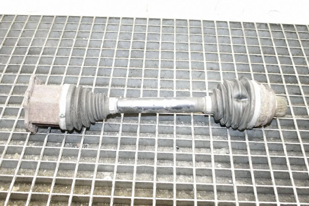 Esimene pidurisadul – Audi A8 S8 D4 4H (2010-2016)
