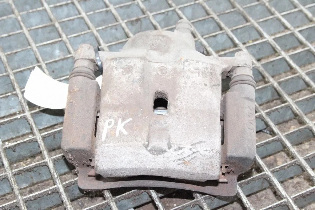 Priekšējais bremžu suports – Toyota Prius (XW30) (2009-2015)