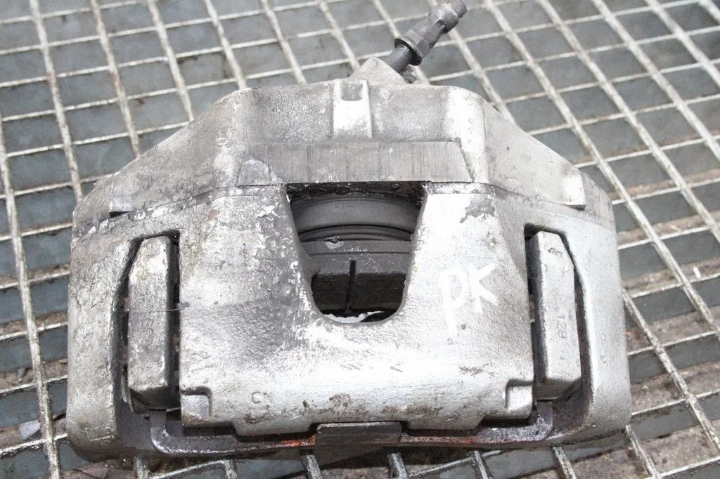 Front brake caliper – Volvo V40 (2012-2019)