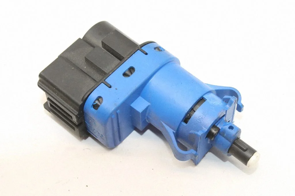 Brake pedal sensor switch