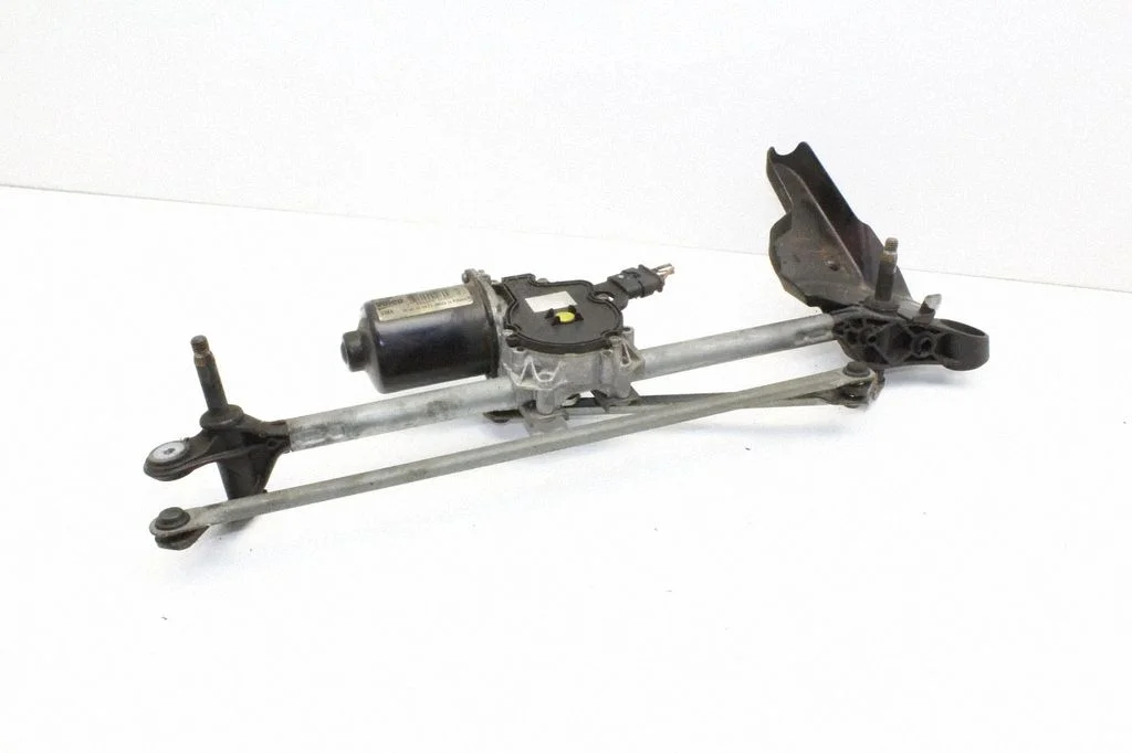 Front wiper linkage and motor 7267504