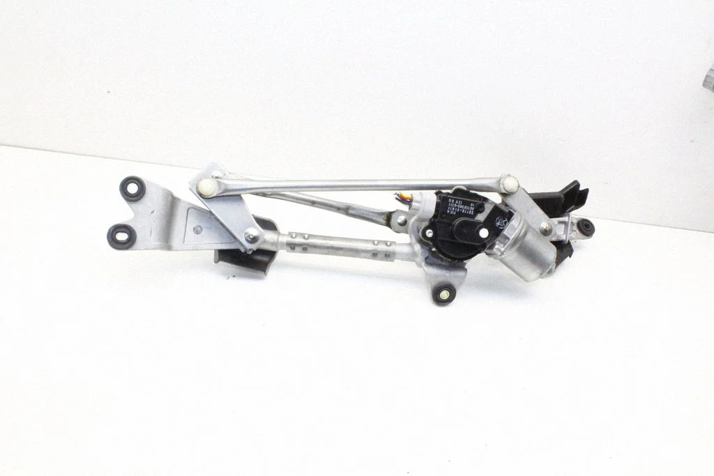 Front wiper linkage and motor 3811061M11