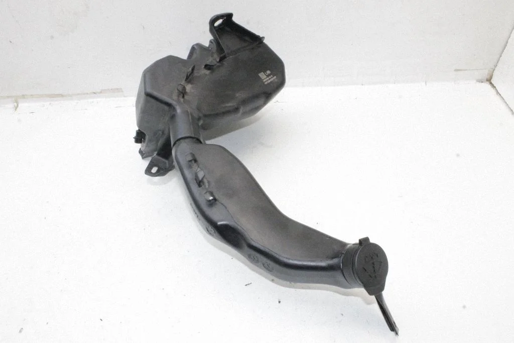 Windshield washer fluid reservoir/tank – Tesla Model Y (2020-)