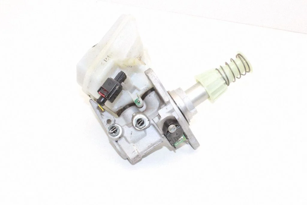 Master brake cylinder – Audi A4 Allroad B8 (2008-2016)
