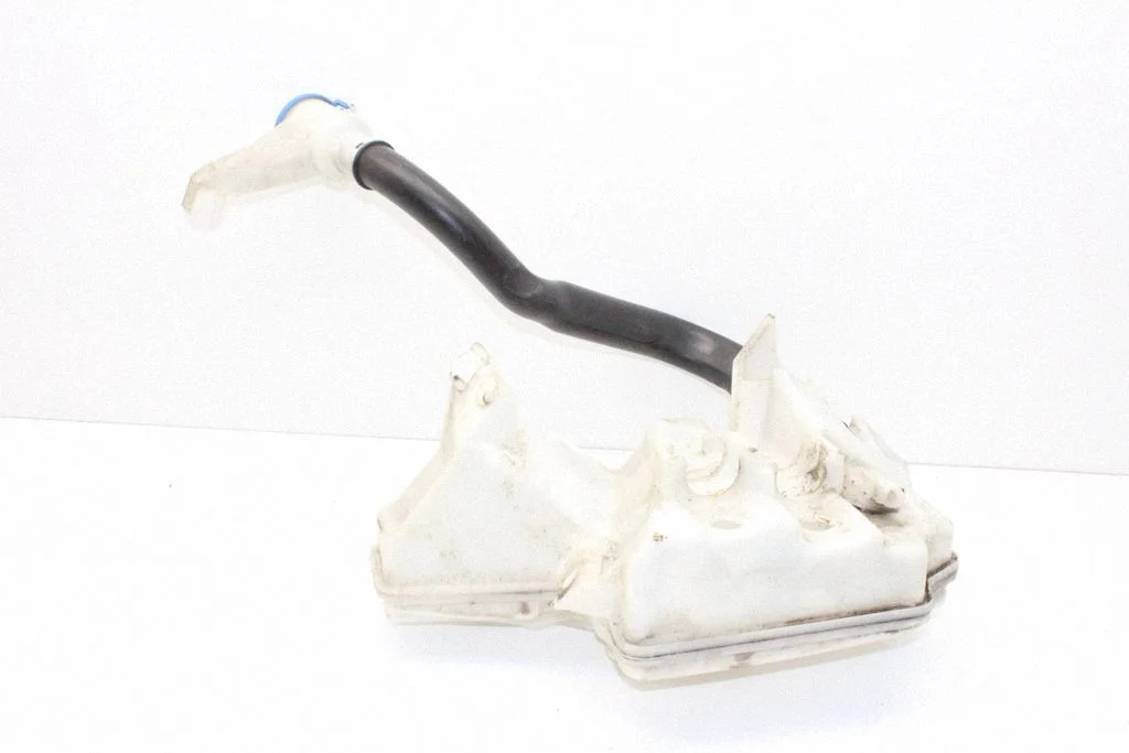 Windshield washer fluid reservoir/tank – Land Rover Range Rover Evoque L538 (2011-2018)