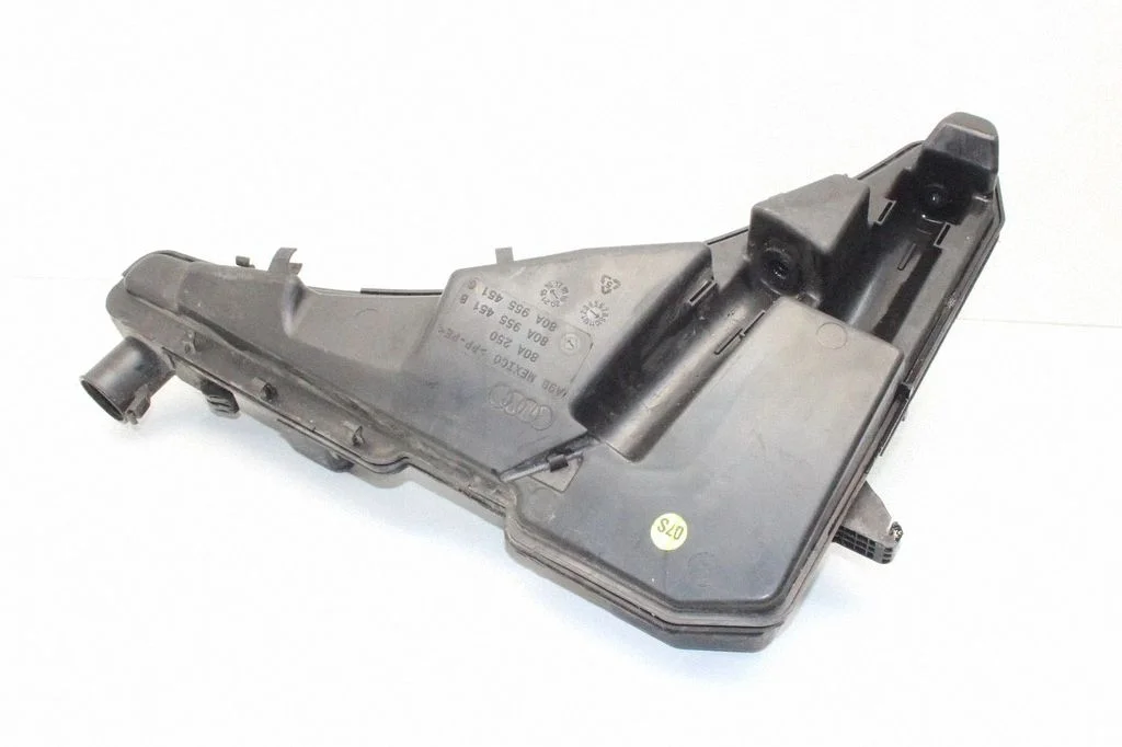Windshield washer fluid reservoir/tank 80A955451B