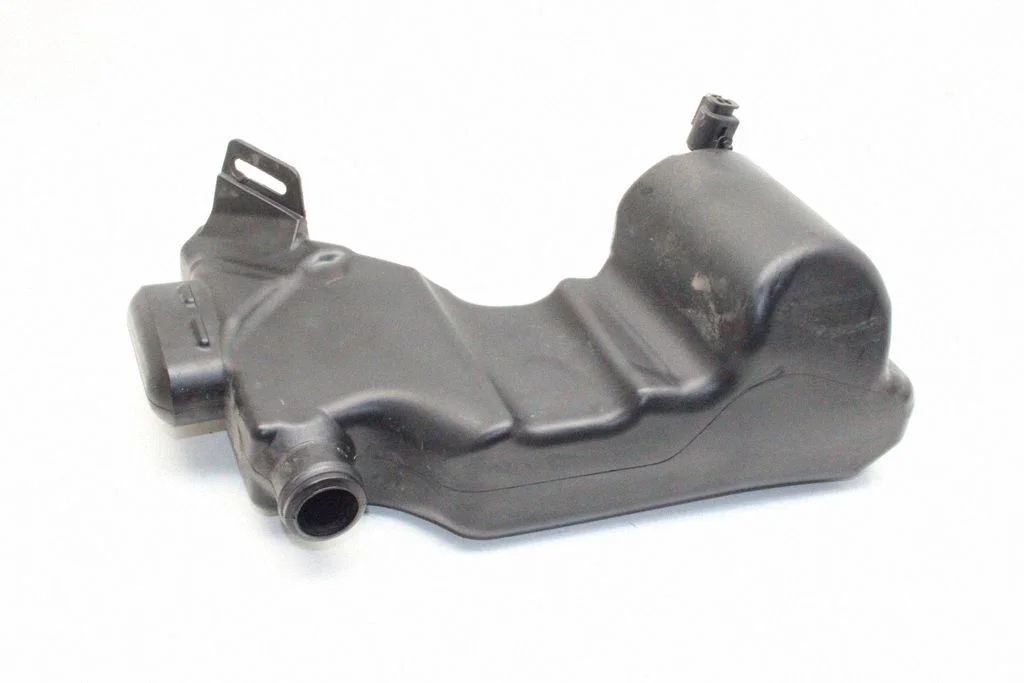 Windshield washer fluid reservoir/tank A2058600160