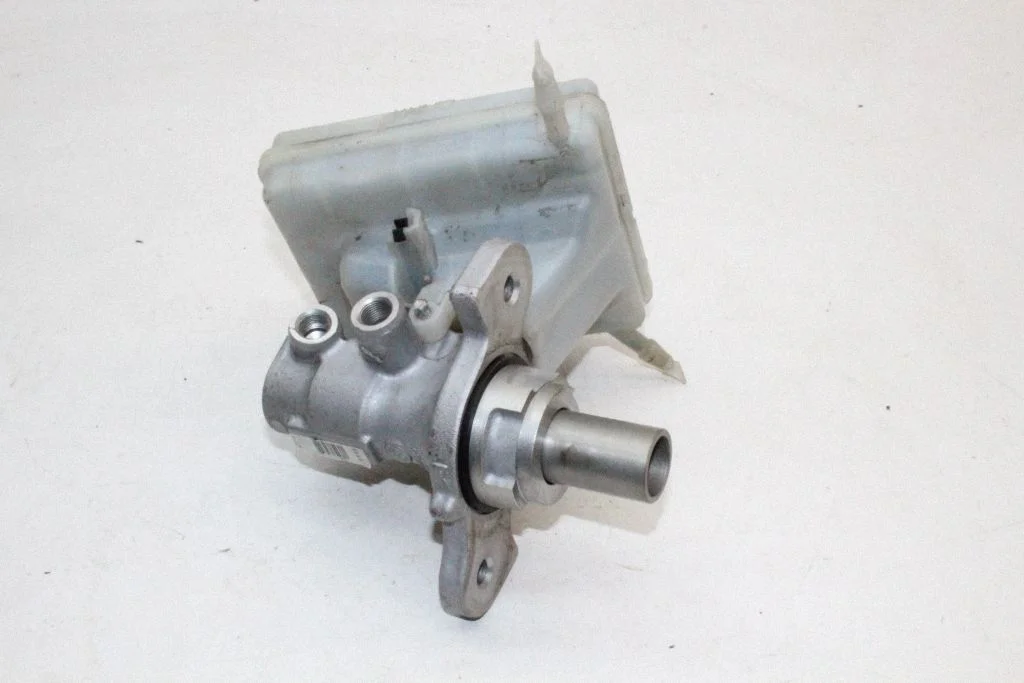 Master brake cylinder – BMW X3 F25 (2010-2017)
