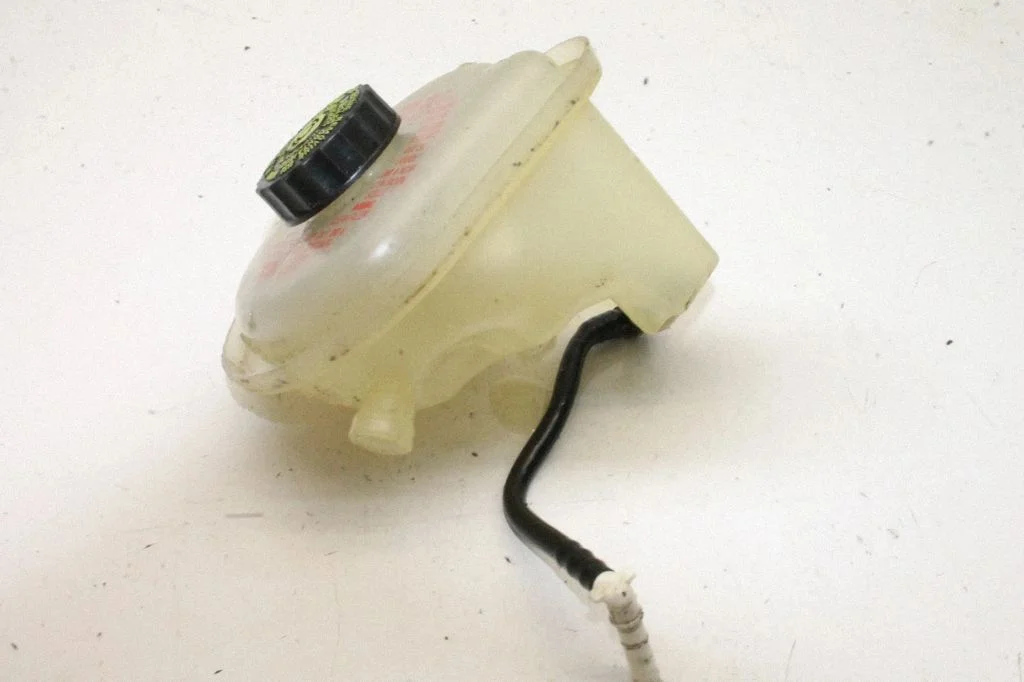 Brake fluid reservoir 99635501346