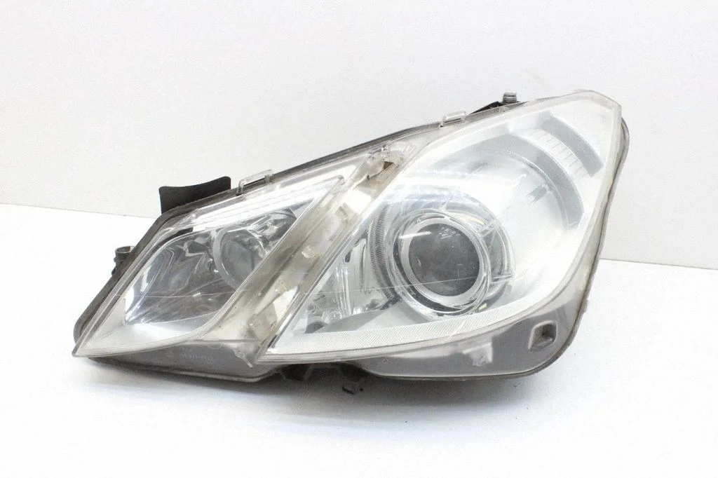 Priekšējais lukturis – Mercedes-Benz CLK klase C207 A207 (2010-2017)