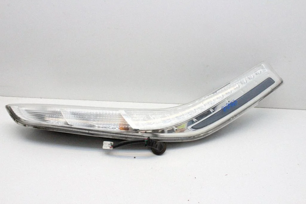 Rear/tail lights 265503NL0B
