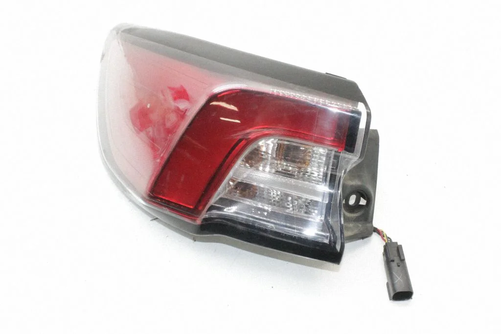 Rear/tail lights LV4B13405BF