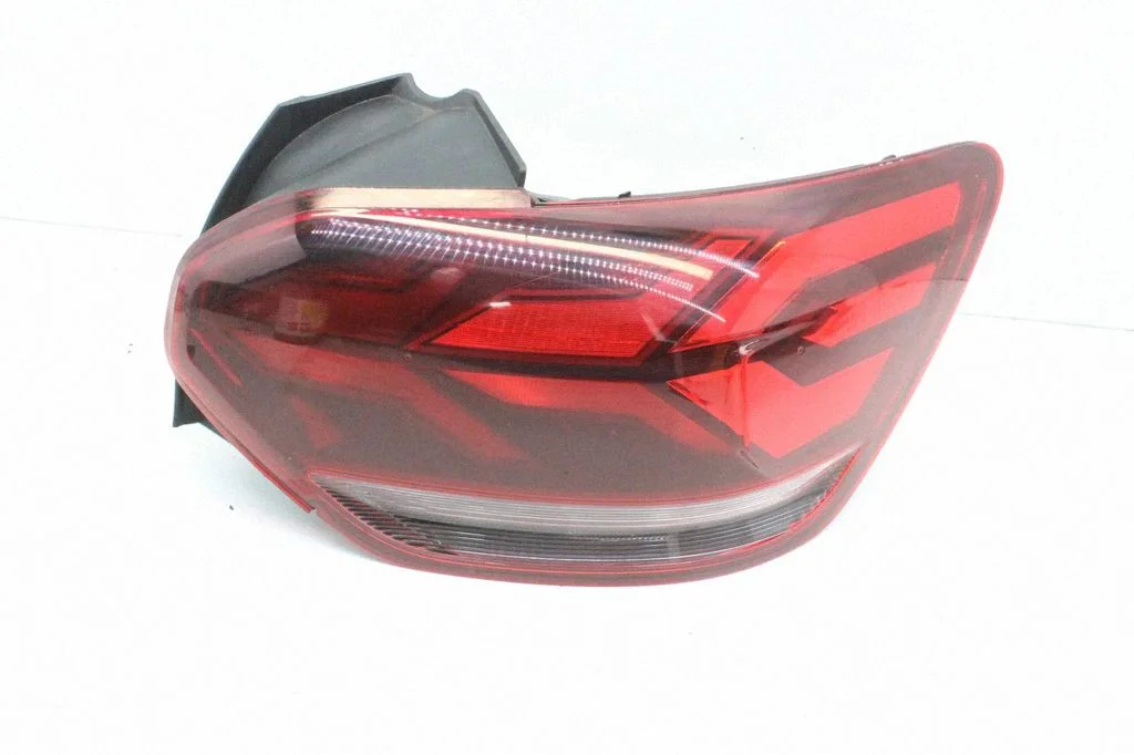 Lampa tylna w błotniku 265509530R