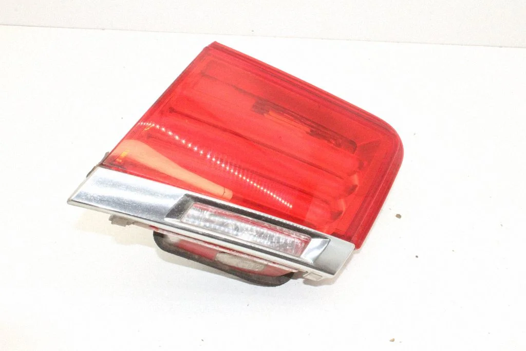 Tailgate rear/tail lights – BMW 7 Series F01 F02 F03 F04 (2008-2016)