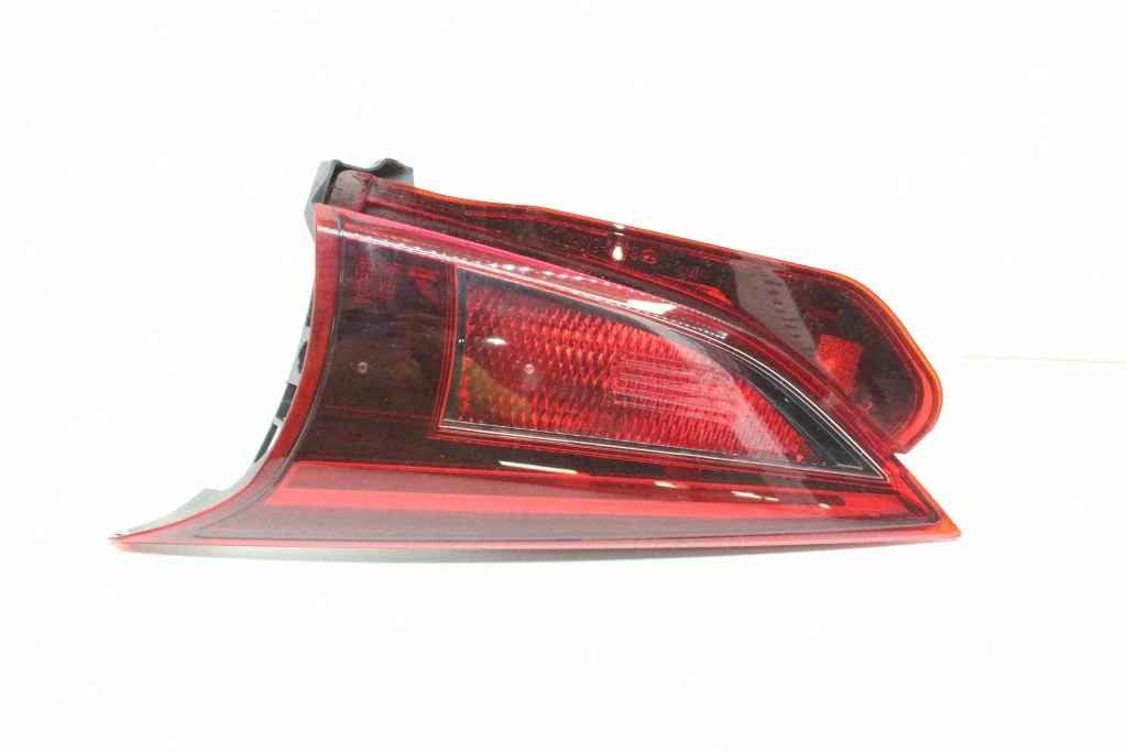 Tailgate rear/tail lights B45C513F0