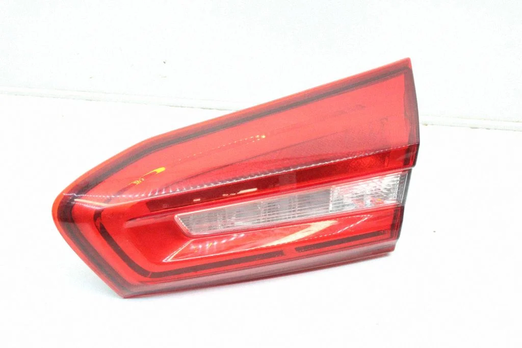 Lampa tylna w klapie – Ford Focus (2018-)