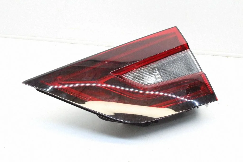 Tailgate rear/tail lights 265506PA6A