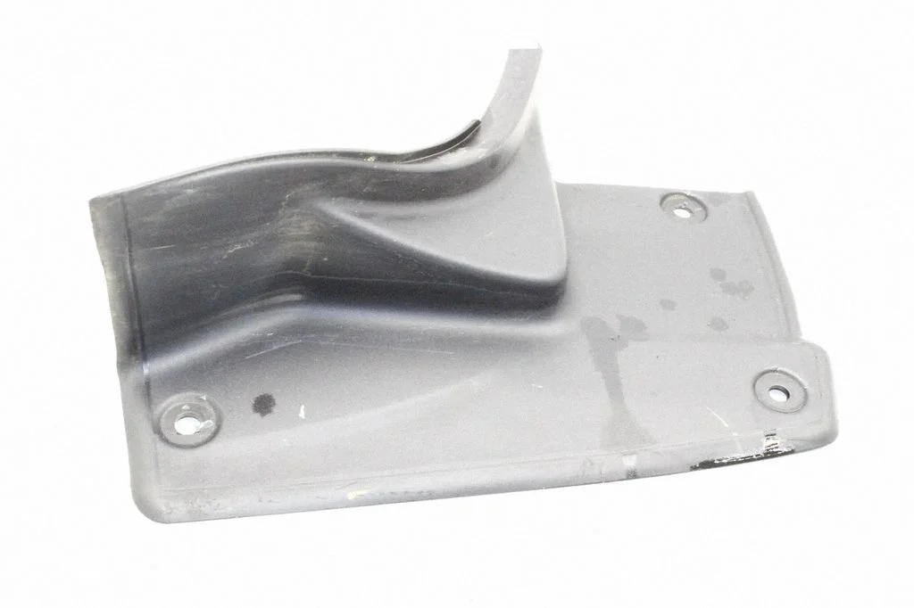Rear/tail light trim molding J9D328661AB