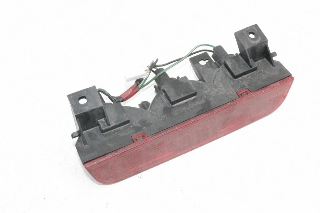 Papildu stopgaismas lukturis P0223
