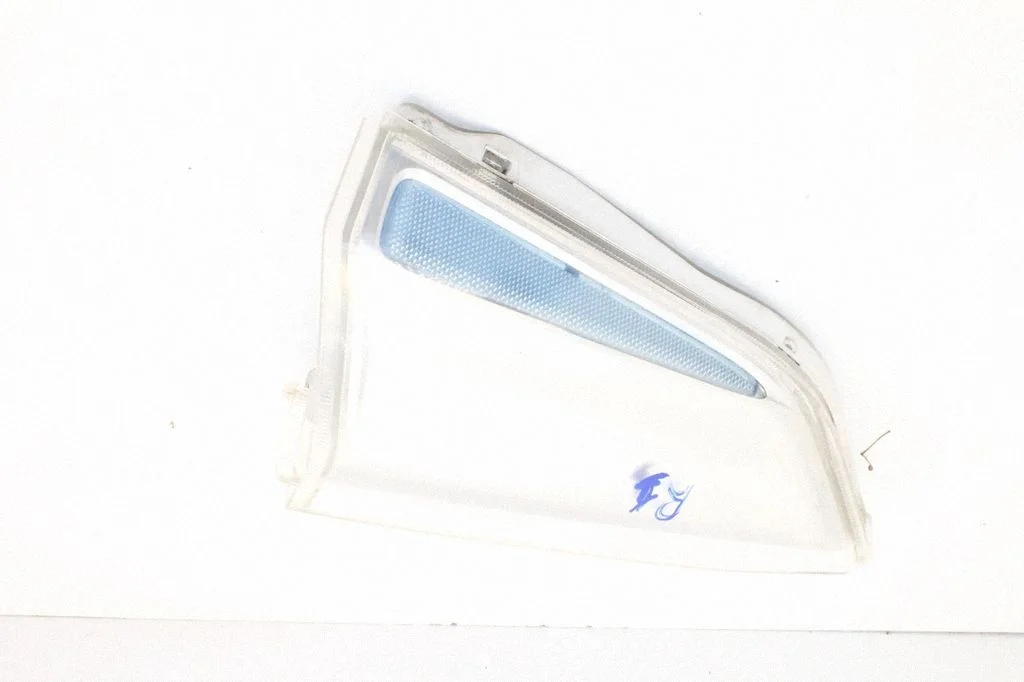 Front indicator light 261803NL0A