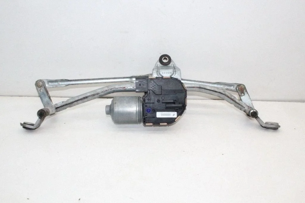 Front wiper linkage and motor 7213290