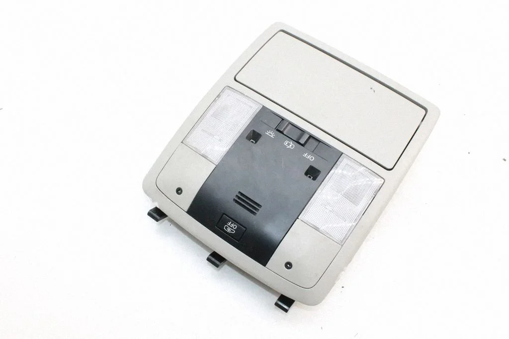 Lampka przednich siedzeń 1D111140G