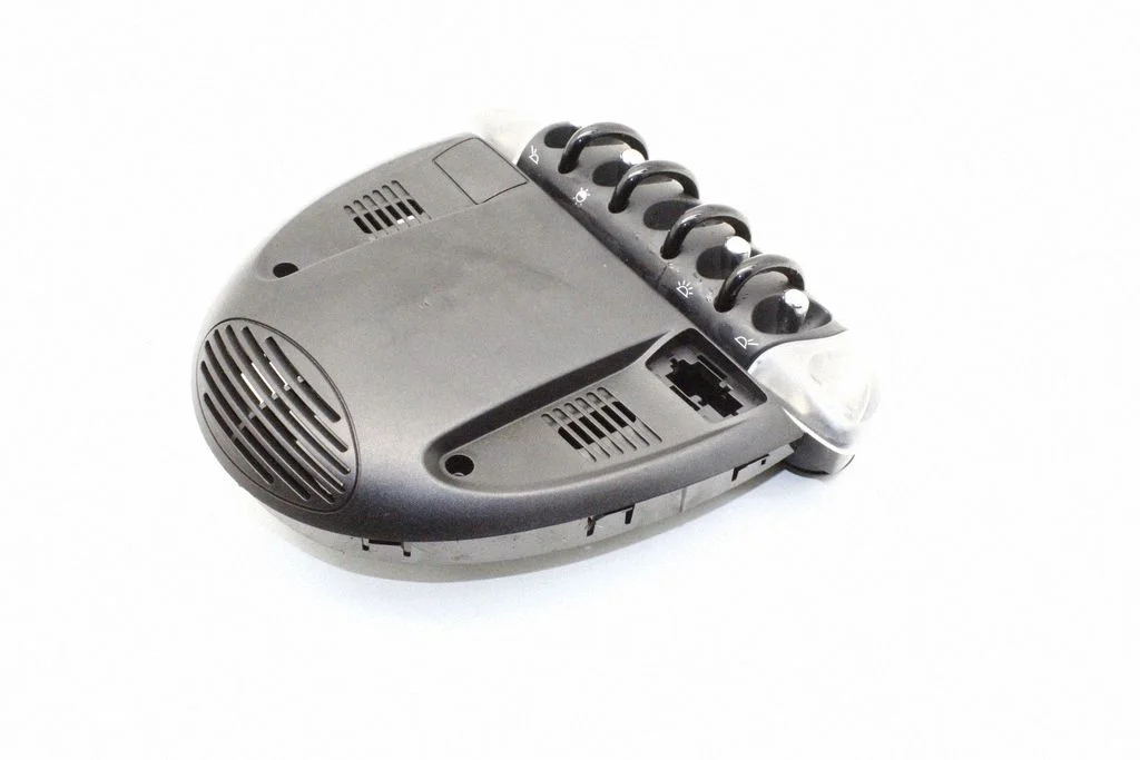 Front seat light 9284331
