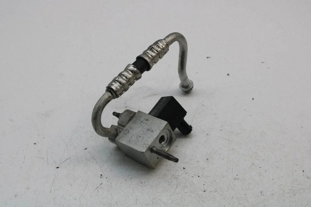 Air conditioning (A/C) expansion valve A2938301101