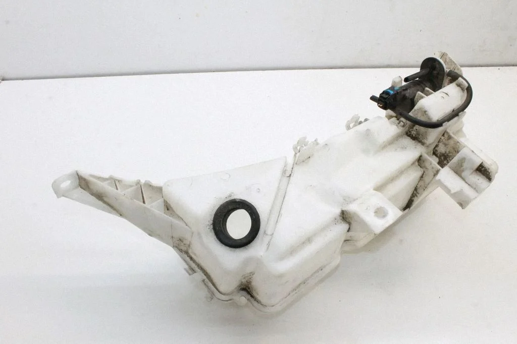 Windshield washer fluid reservoir/tank 289109809R