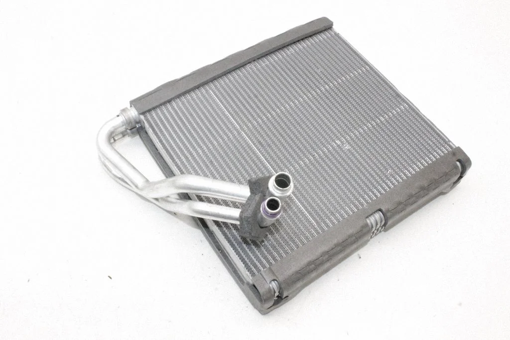 Kliimaseadme radiaator (salongis) 1EA816103D