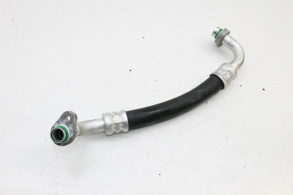 Air conditioning (A/C) pipe/hose