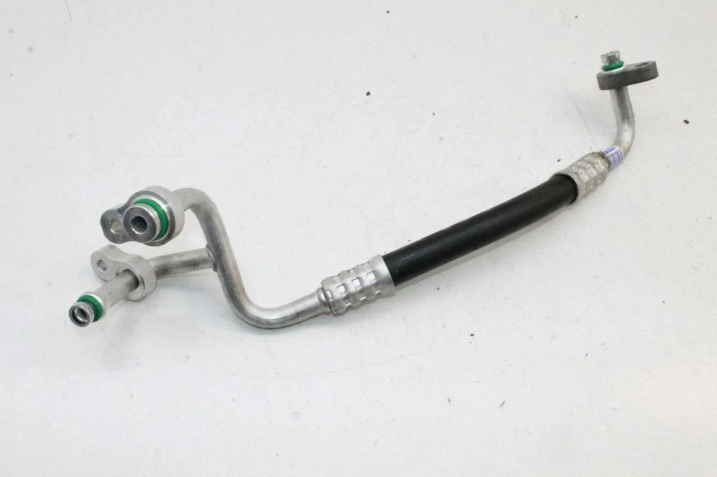 Air conditioning (A/C) pipe/hose