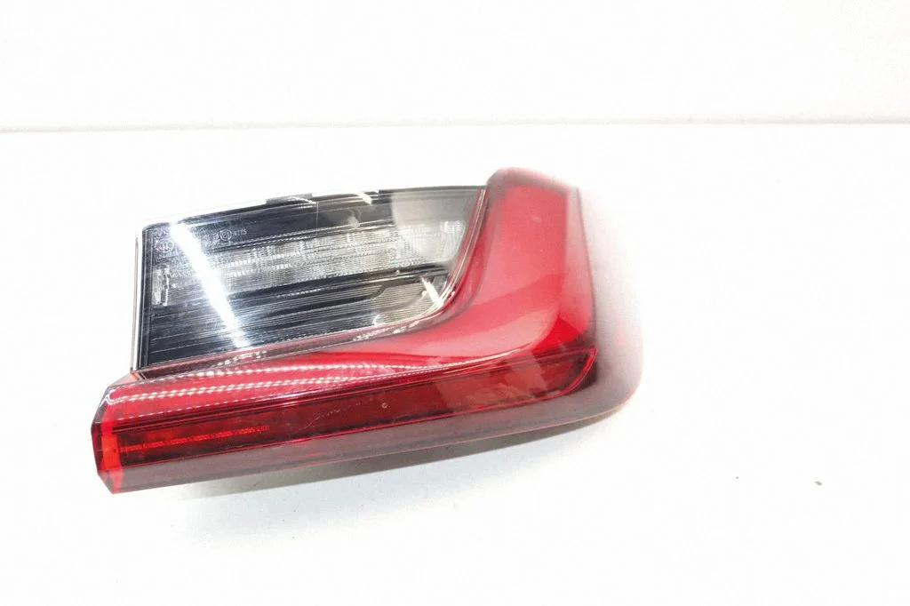 Lampa tylna w błotniku – BMW Series 3 M3 G80 (2020-)