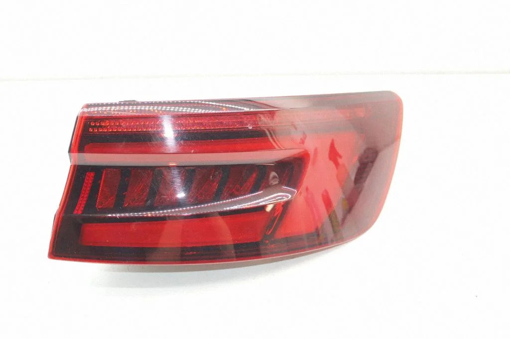 Rear/tail lights – Audi A4 S4 B9 (2015-2019)