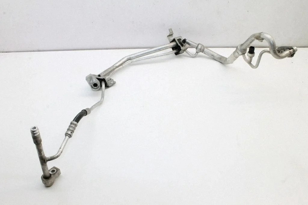 Air conditioning (A/C) pipe/hose