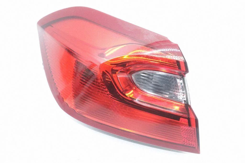 Aizmugurējais lukturis virsbūvē – Ford Fiesta (2017-)