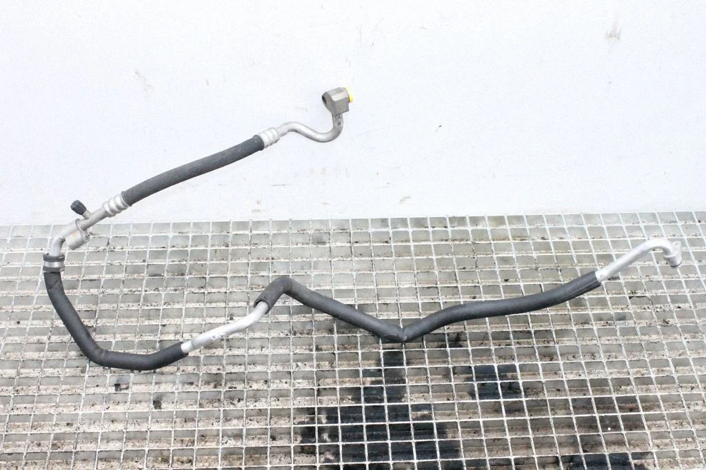 Air conditioning (A/C) pipe/hose A2048302416