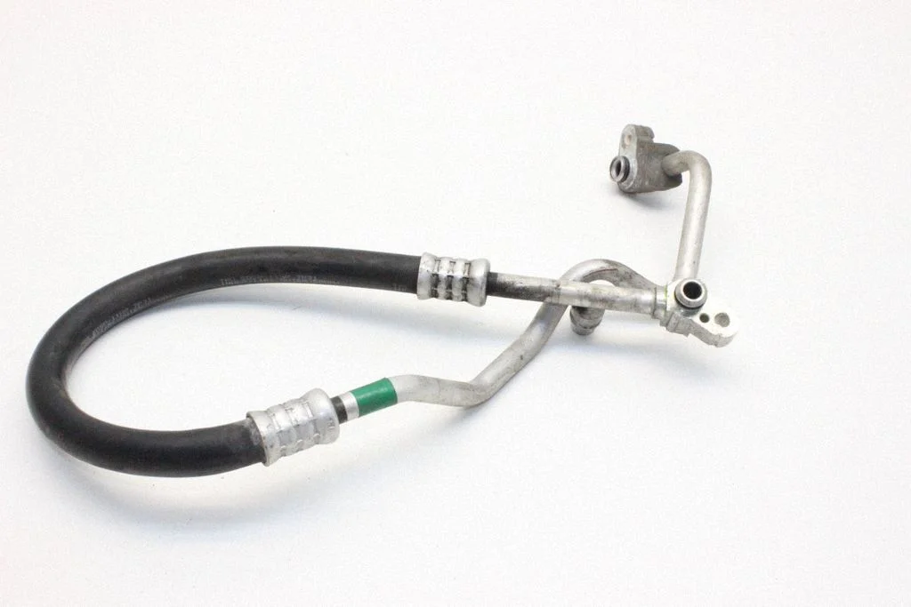 Air conditioning (A/C) pipe/hose