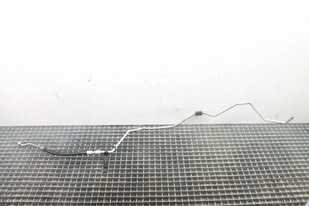 Air conditioning (A/C) pipe/hose