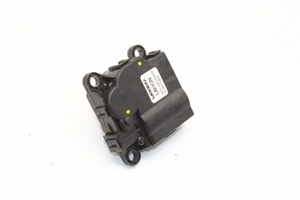 Gaisa aizvara motoriņš/aktuators D332CK8AA04